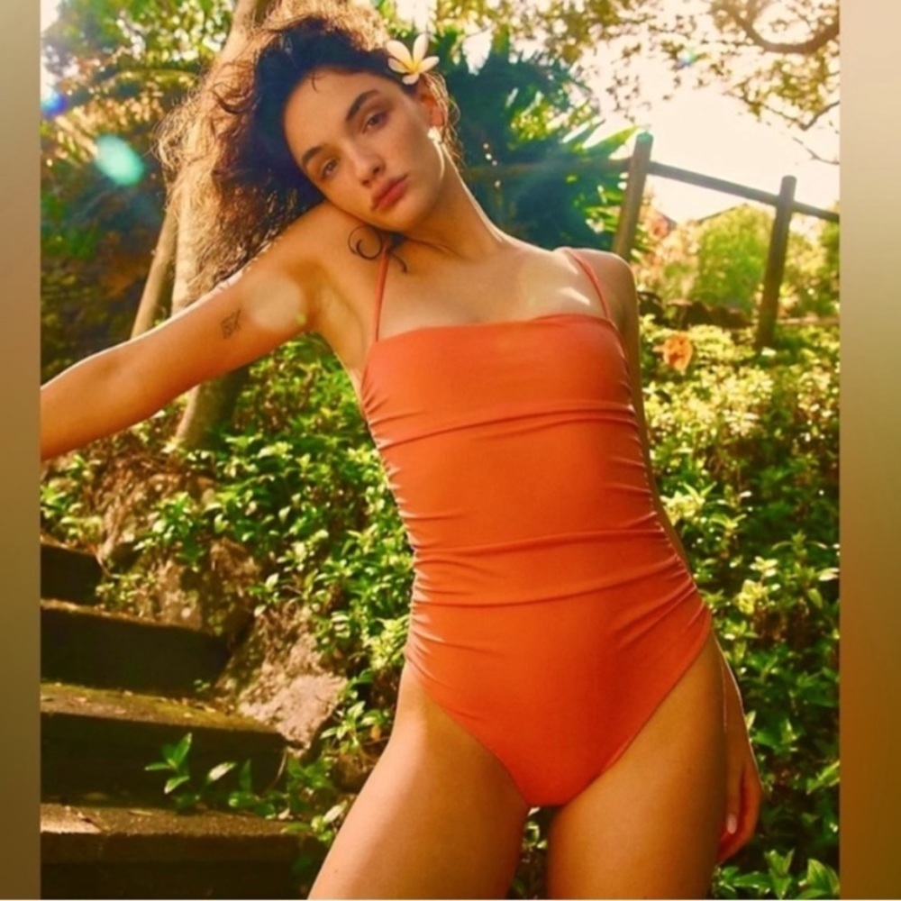 NWOT Belle the Label The Ruched Maillot One-Piece Swimsuit in Marmalade XS - Picture 3 of 10